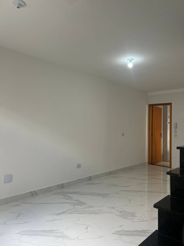 Sobrado à venda com 2 quartos, 65m² - Foto 2