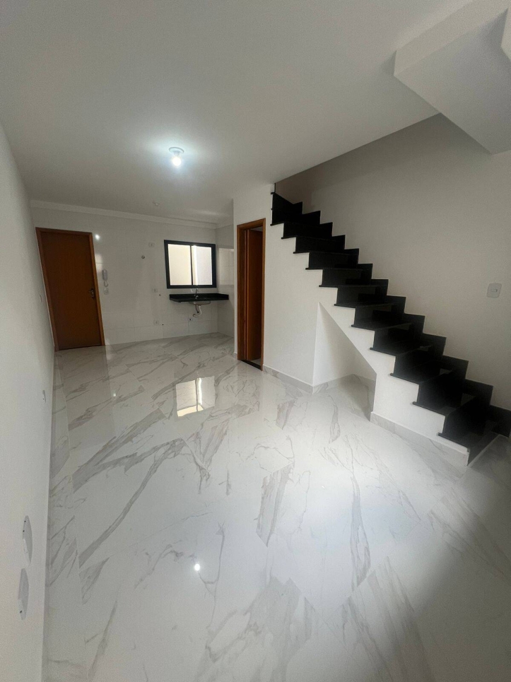 Sobrado à venda com 2 quartos, 65m² - Foto 1