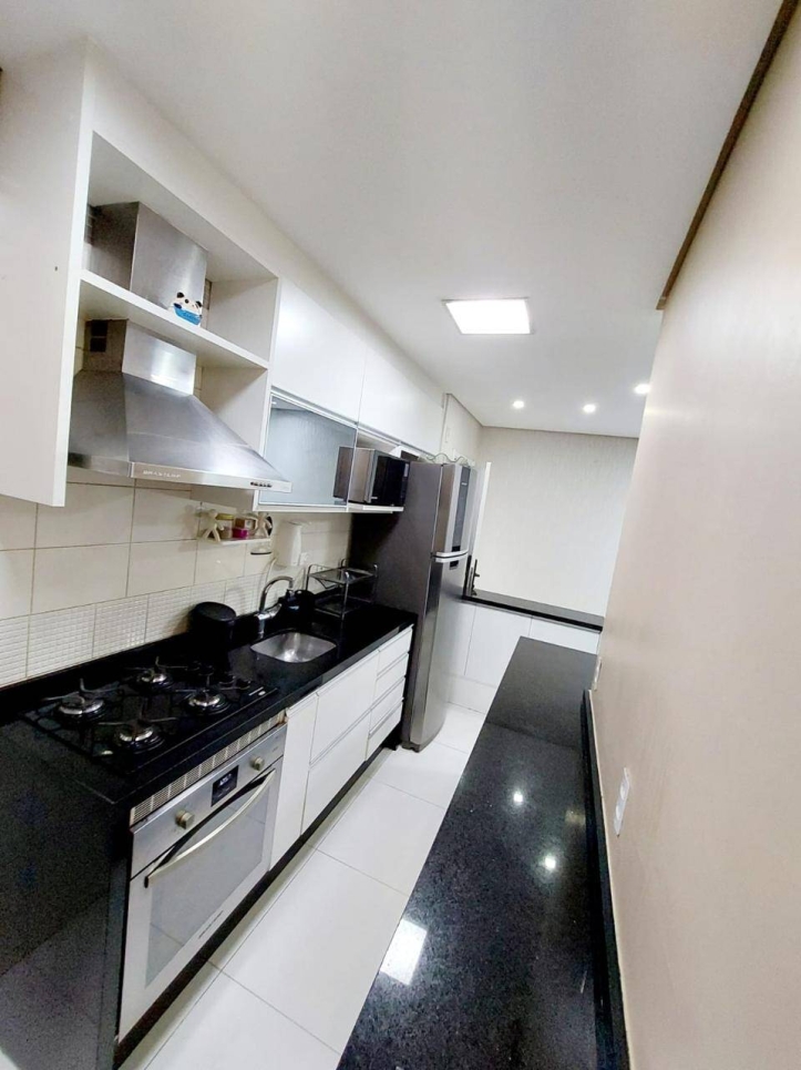 Apartamento à venda com 3 quartos, 84m² - Foto 13