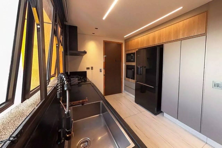 Apartamento à venda com 3 quartos, 190m² - Foto 17