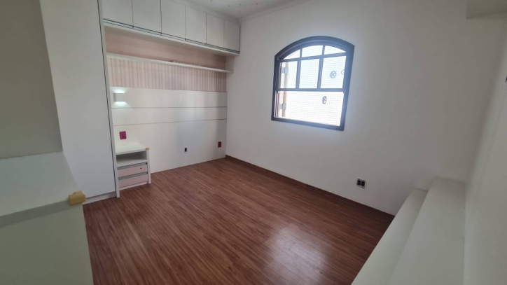 Apartamento à venda com 2 quartos, 76m² - Foto 19