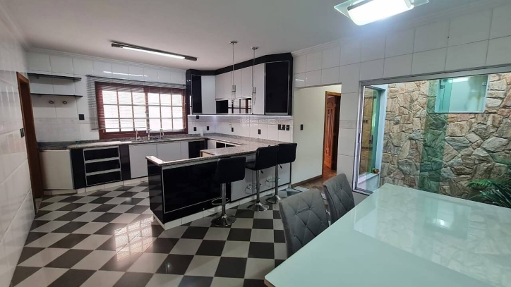 Casa à venda com 3 quartos, 337m² - Foto 17