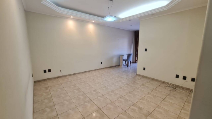 Casa à venda com 3 quartos, 337m² - Foto 21