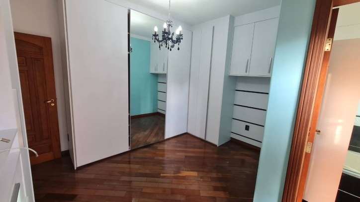 Casa à venda com 3 quartos, 337m² - Foto 29