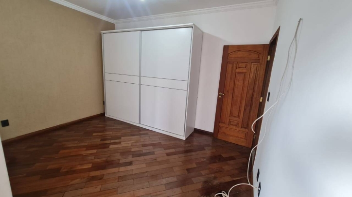 Casa à venda com 3 quartos, 337m² - Foto 33