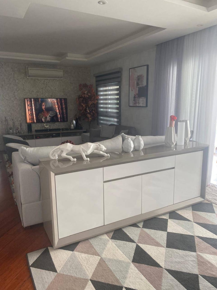 Apartamento à venda com 3 quartos, 162m² - Foto 3