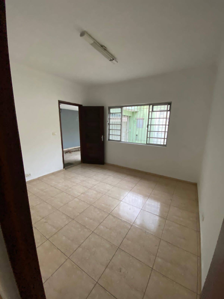 Casa para alugar com 8 quartos, 300m² - Foto 1