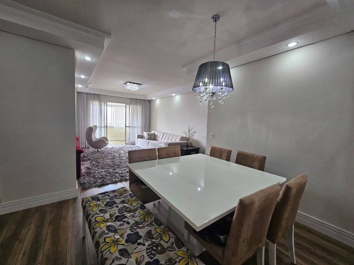 Apartamento à venda com 3 quartos, 151m² - Foto 7