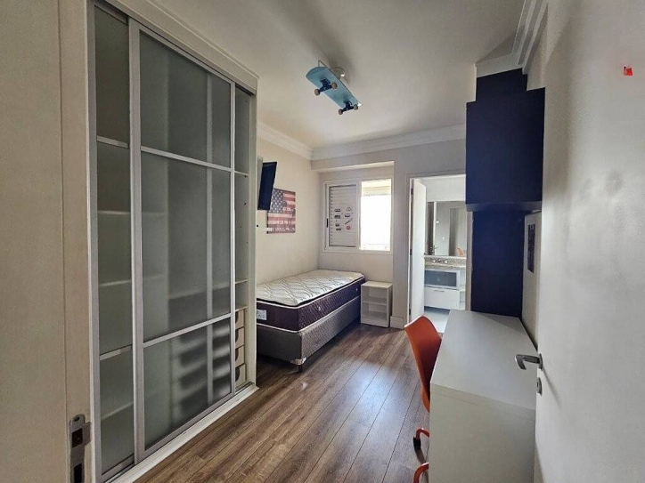 Apartamento à venda com 3 quartos, 151m² - Foto 18