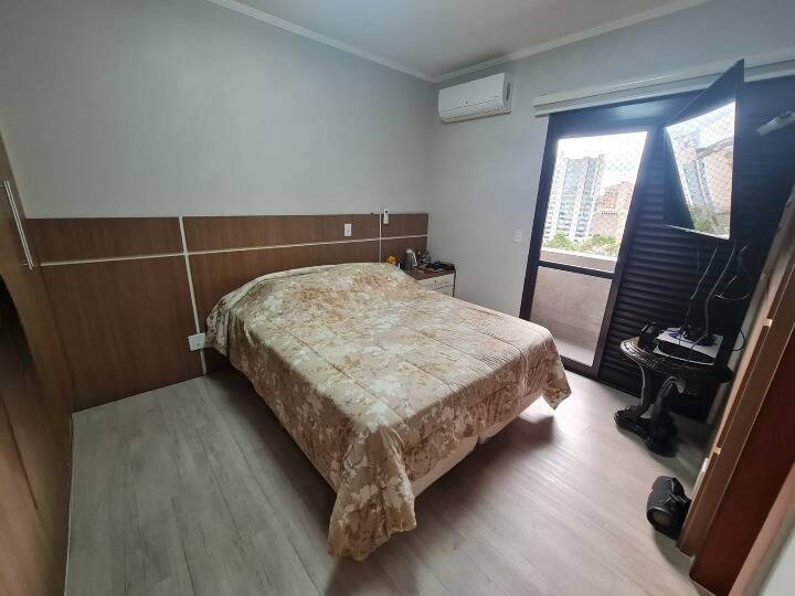 Apartamento à venda com 4 quartos, 230m² - Foto 32