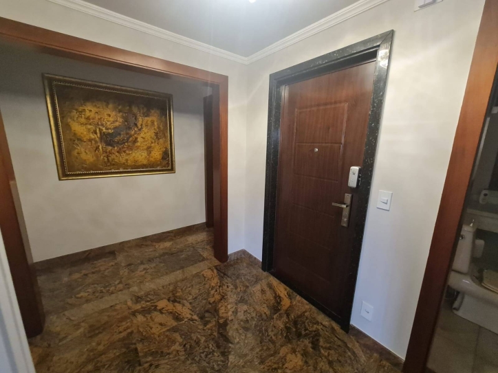 Apartamento à venda com 4 quartos, 230m² - Foto 7