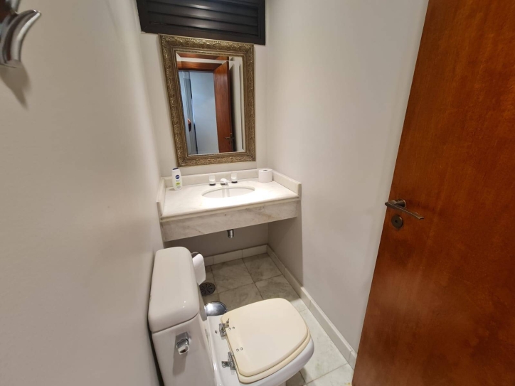 Apartamento à venda com 4 quartos, 230m² - Foto 8