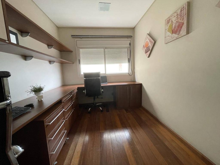 Apartamento à venda com 3 quartos, 264m² - Foto 32