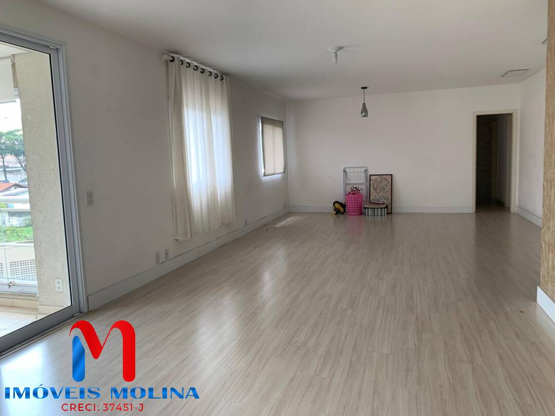 Apartamento à venda com 3 quartos, 186m² - Foto 4