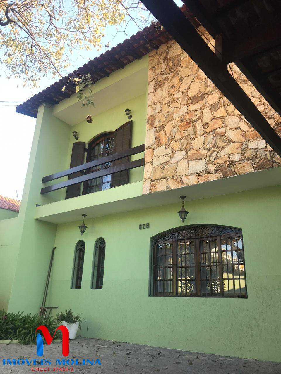 Sobrado à venda com 3 quartos, 250m² - Foto 1