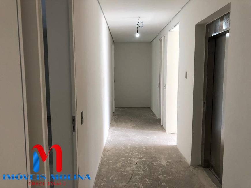 Casa à venda com 5 quartos, 950m² - Foto 11