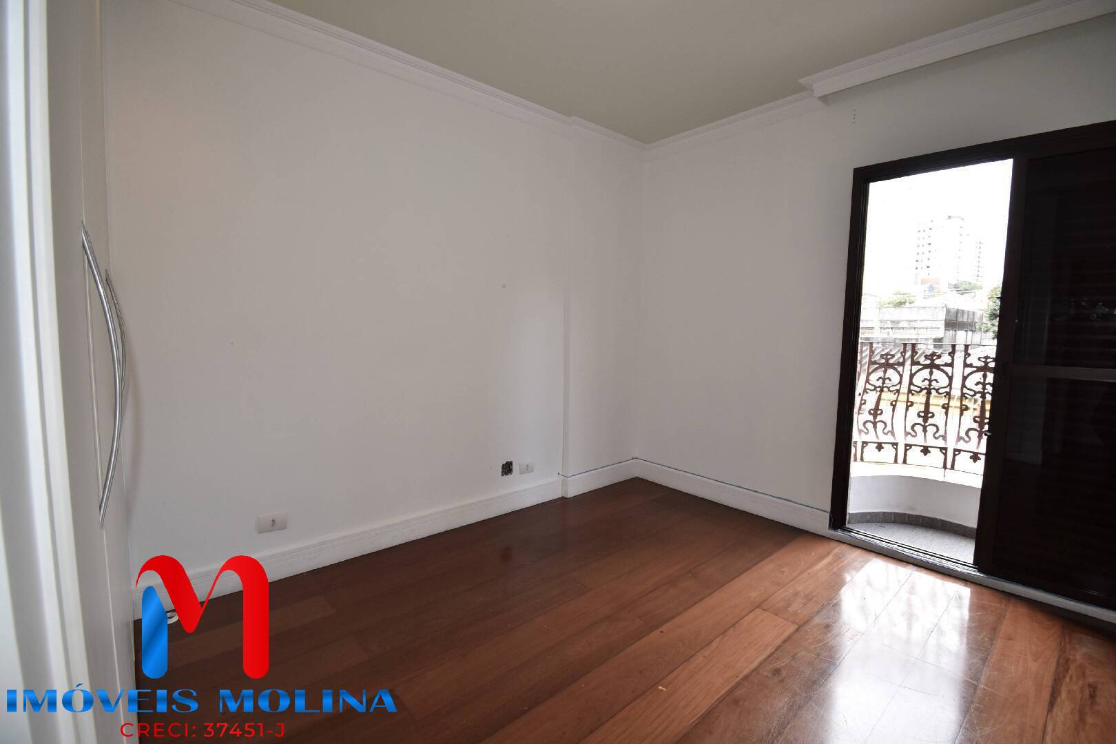 Apartamento à venda com 3 quartos, 131m² - Foto 12