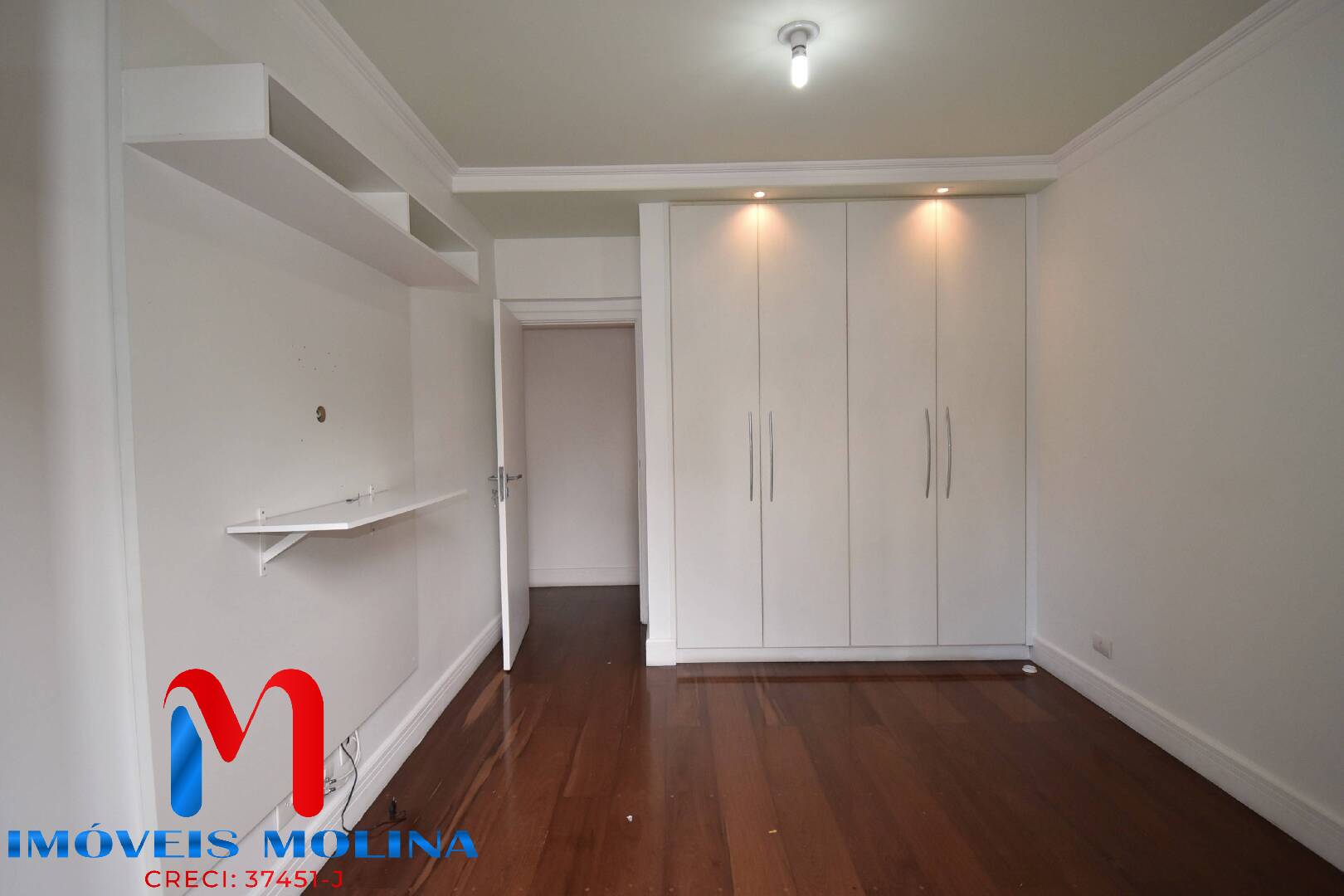 Apartamento à venda com 3 quartos, 131m² - Foto 13