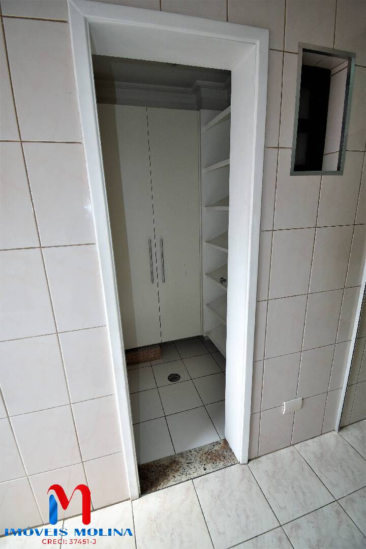 Apartamento à venda com 3 quartos, 131m² - Foto 9