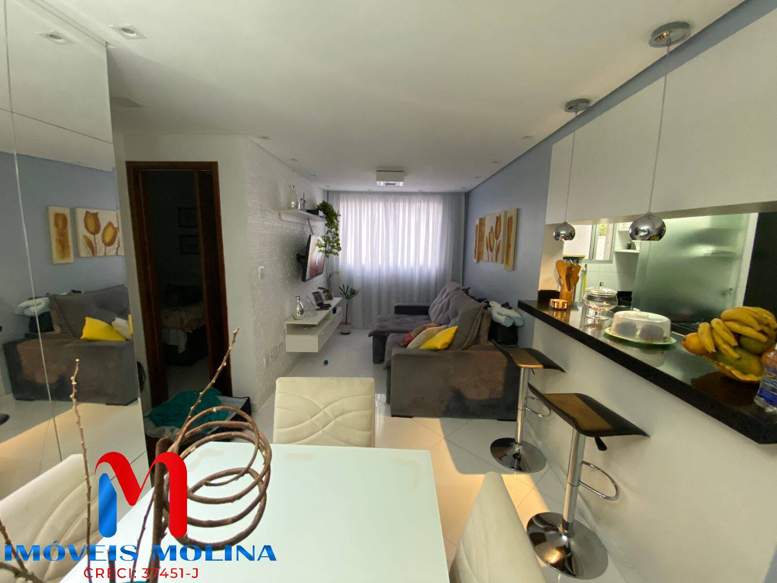 Apartamento à venda com 2 quartos, 52m² - Foto 2