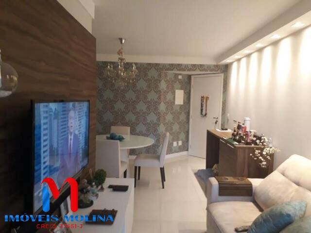 Apartamento à venda com 2 quartos, 65m² - Foto 1