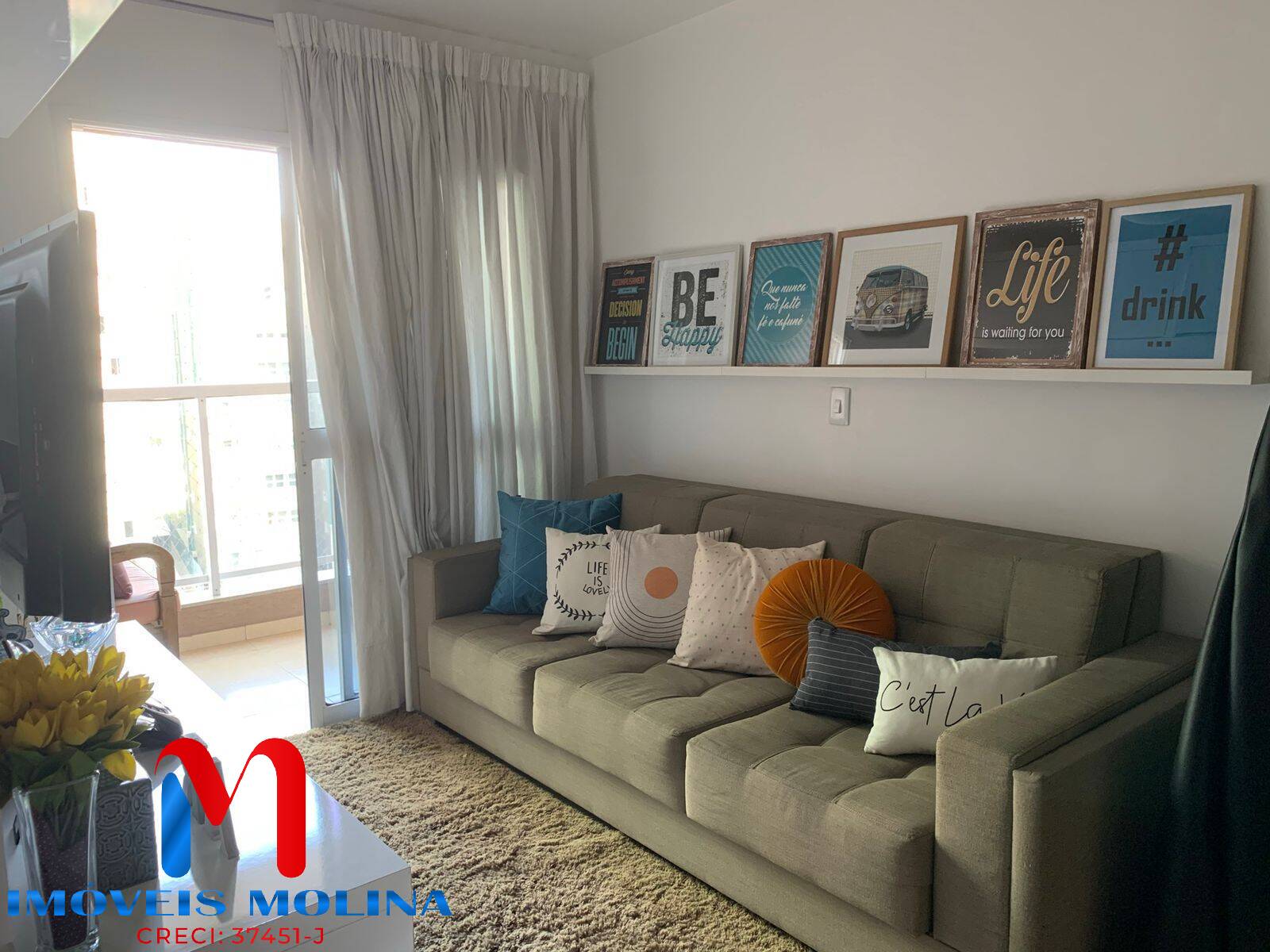 Apartamento à venda com 2 quartos, 62m² - Foto 1