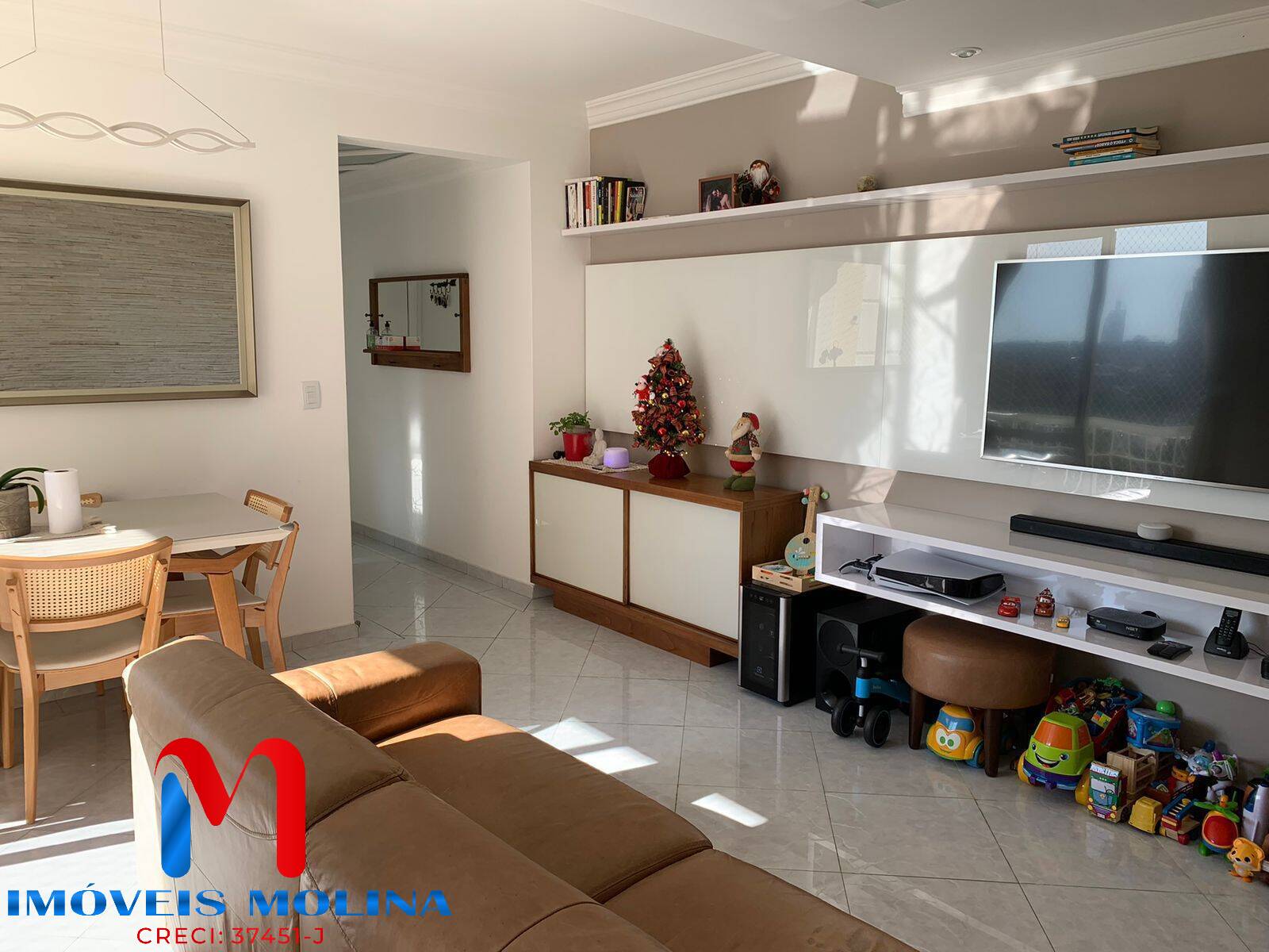 Apartamento à venda com 2 quartos, 65m² - Foto 1