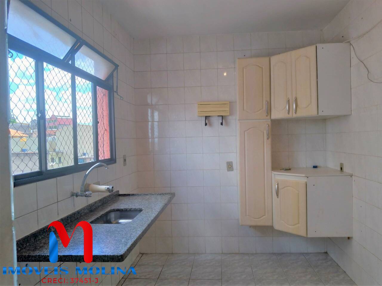 Apartamento à venda com 2 quartos, 60m² - Foto 4