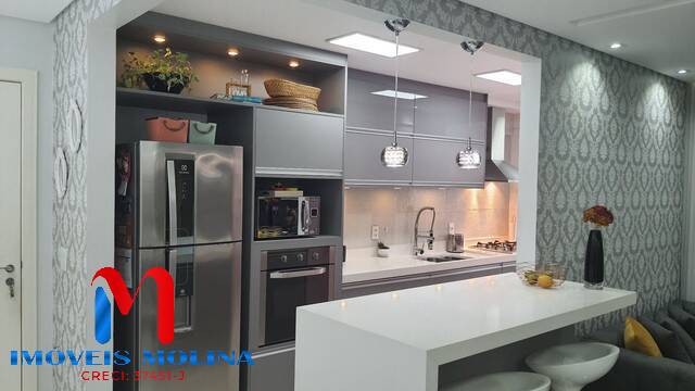 Apartamento à venda com 2 quartos, 70m² - Foto 4