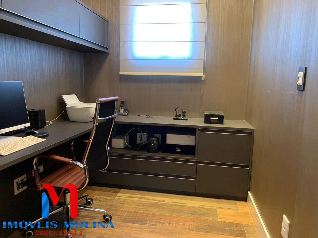 Apartamento à venda com 4 quartos, 205m² - Foto 32