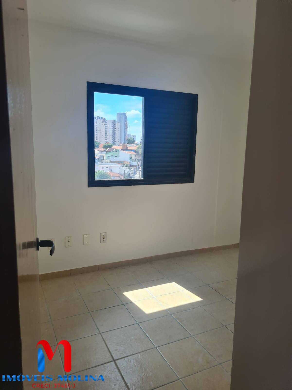 Apartamento para alugar com 3 quartos, 75m² - Foto 7