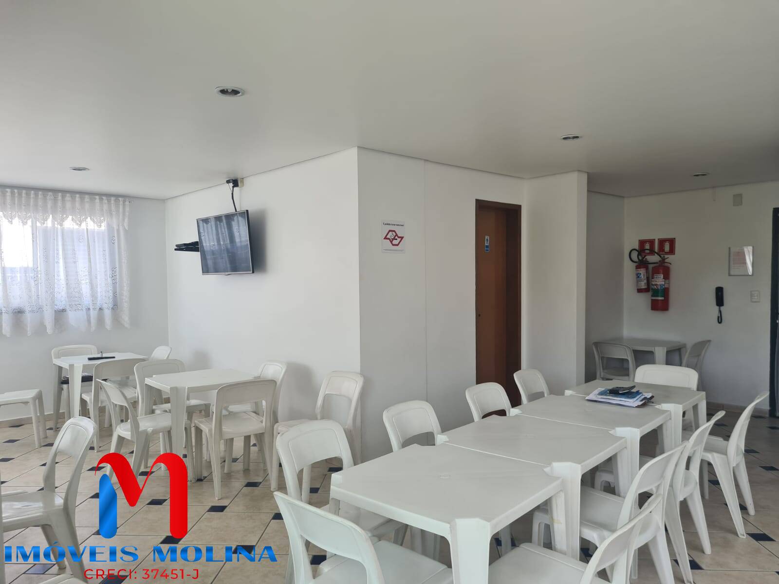 Apartamento para alugar com 3 quartos, 75m² - Foto 12