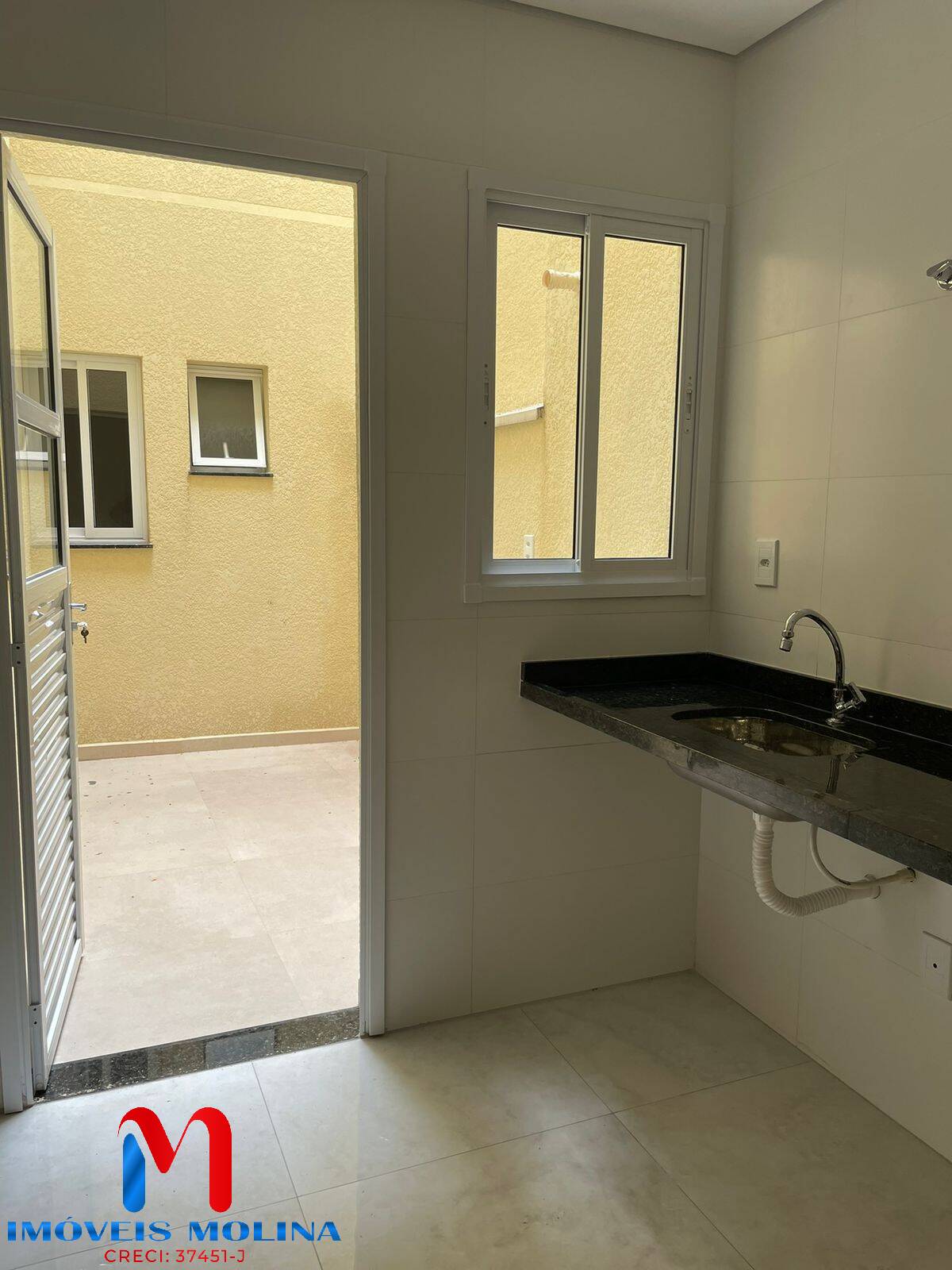 Apartamento à venda com 2 quartos, 53m² - Foto 4