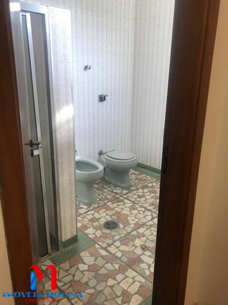 Sobrado à venda e aluguel com 4 quartos, 240m² - Foto 17