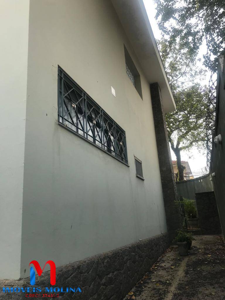 Sobrado à venda e aluguel com 4 quartos, 240m² - Foto 8