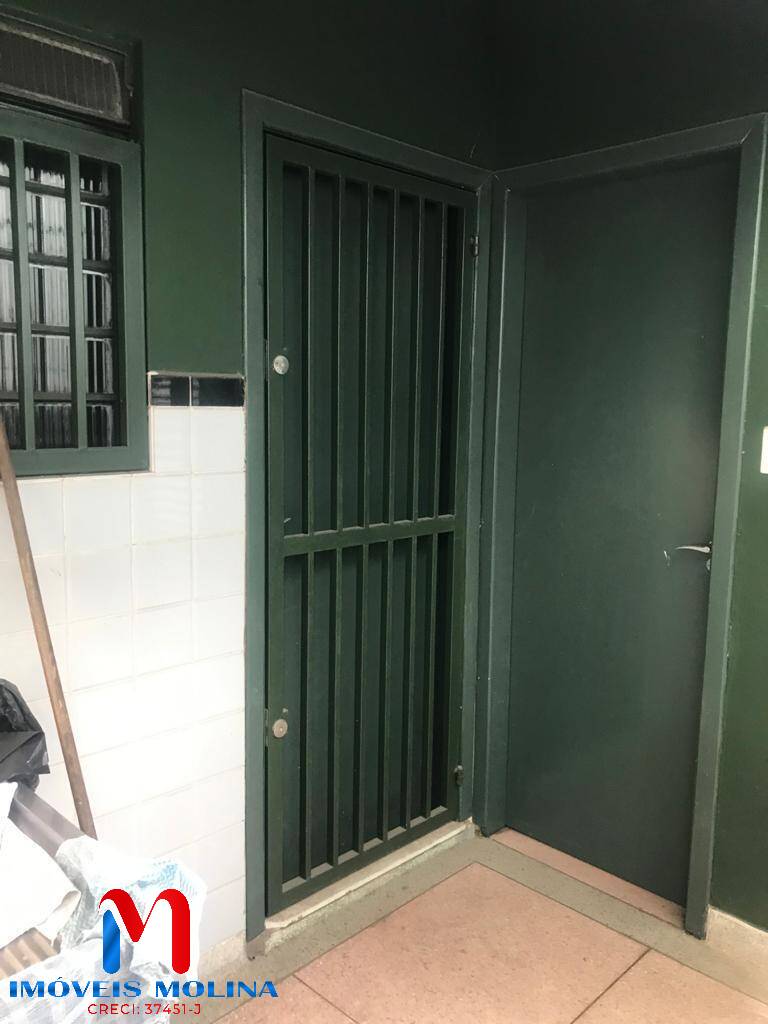 Sobrado à venda e aluguel com 4 quartos, 240m² - Foto 24