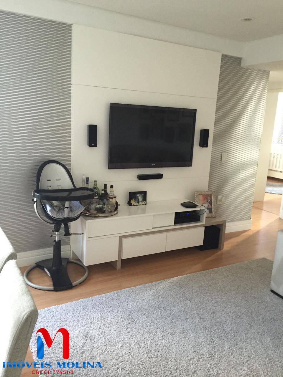 Apartamento à venda com 3 quartos, 105m² - Foto 2