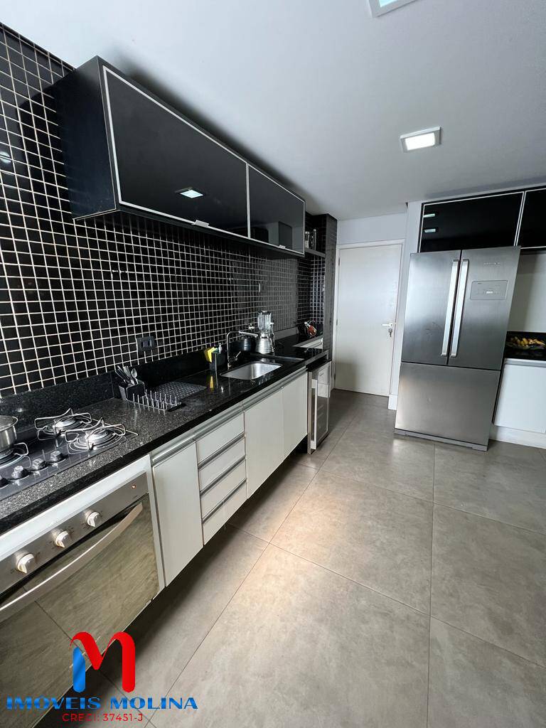 Apartamento à venda com 3 quartos, 146m² - Foto 7