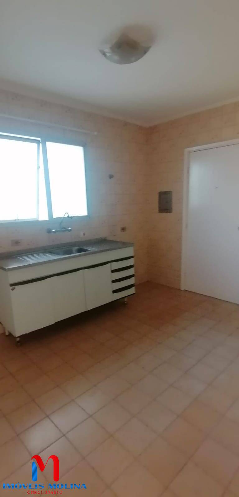 Apartamento à venda com 3 quartos, 95m² - Foto 9