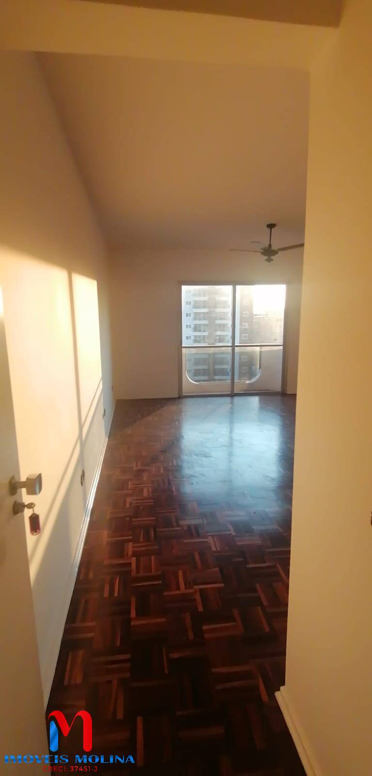 Apartamento à venda com 3 quartos, 95m² - Foto 1