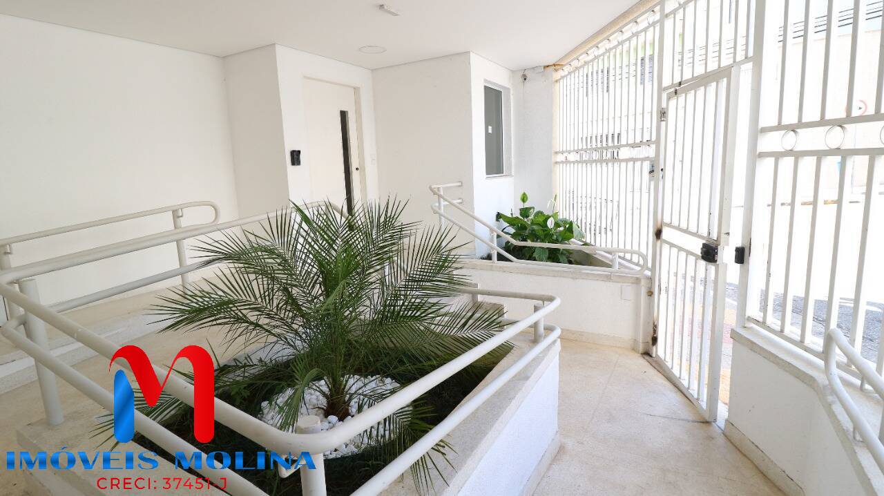 Apartamento à venda com 3 quartos, 120m² - Foto 2