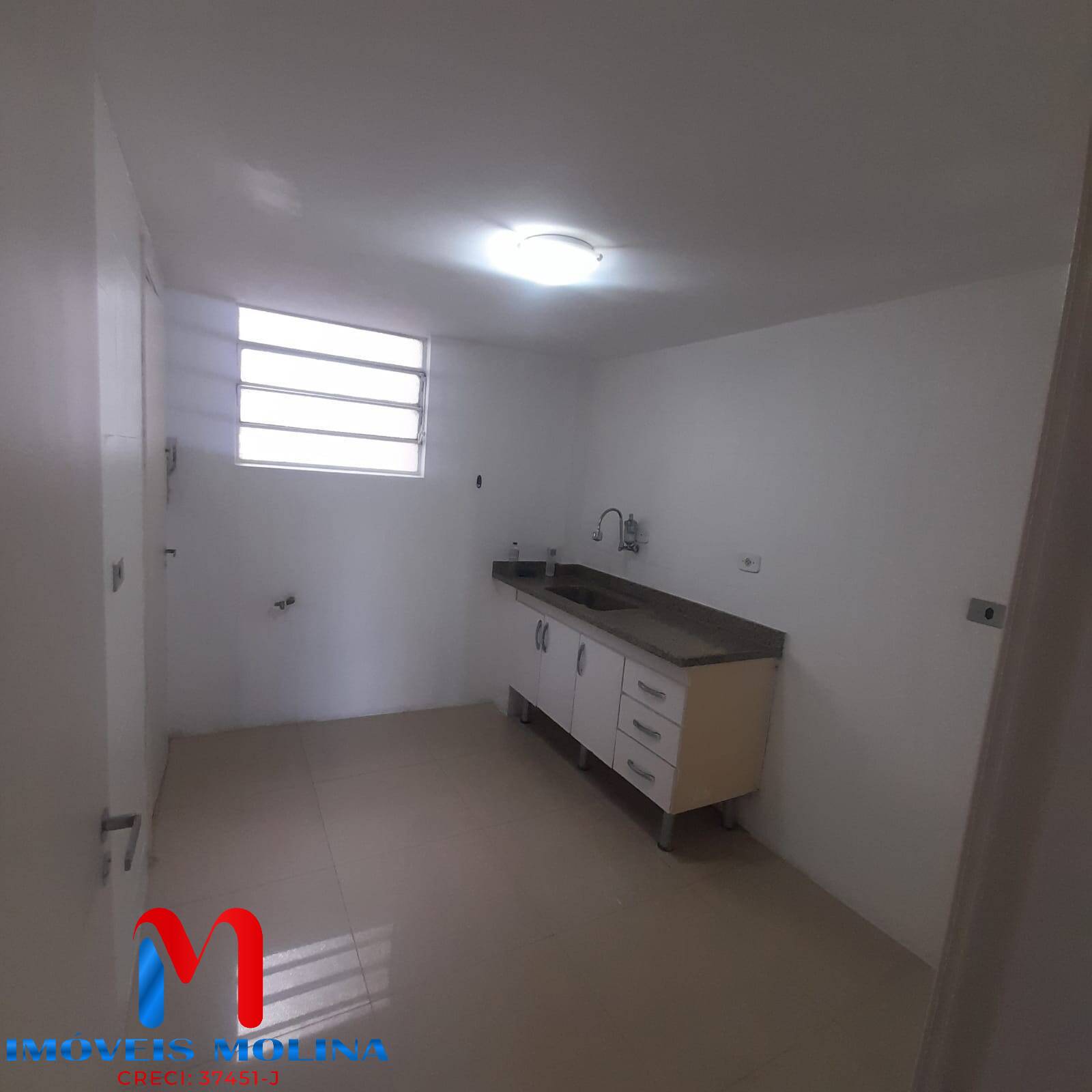 Apartamento para alugar com 1 quarto, 45m² - Foto 2