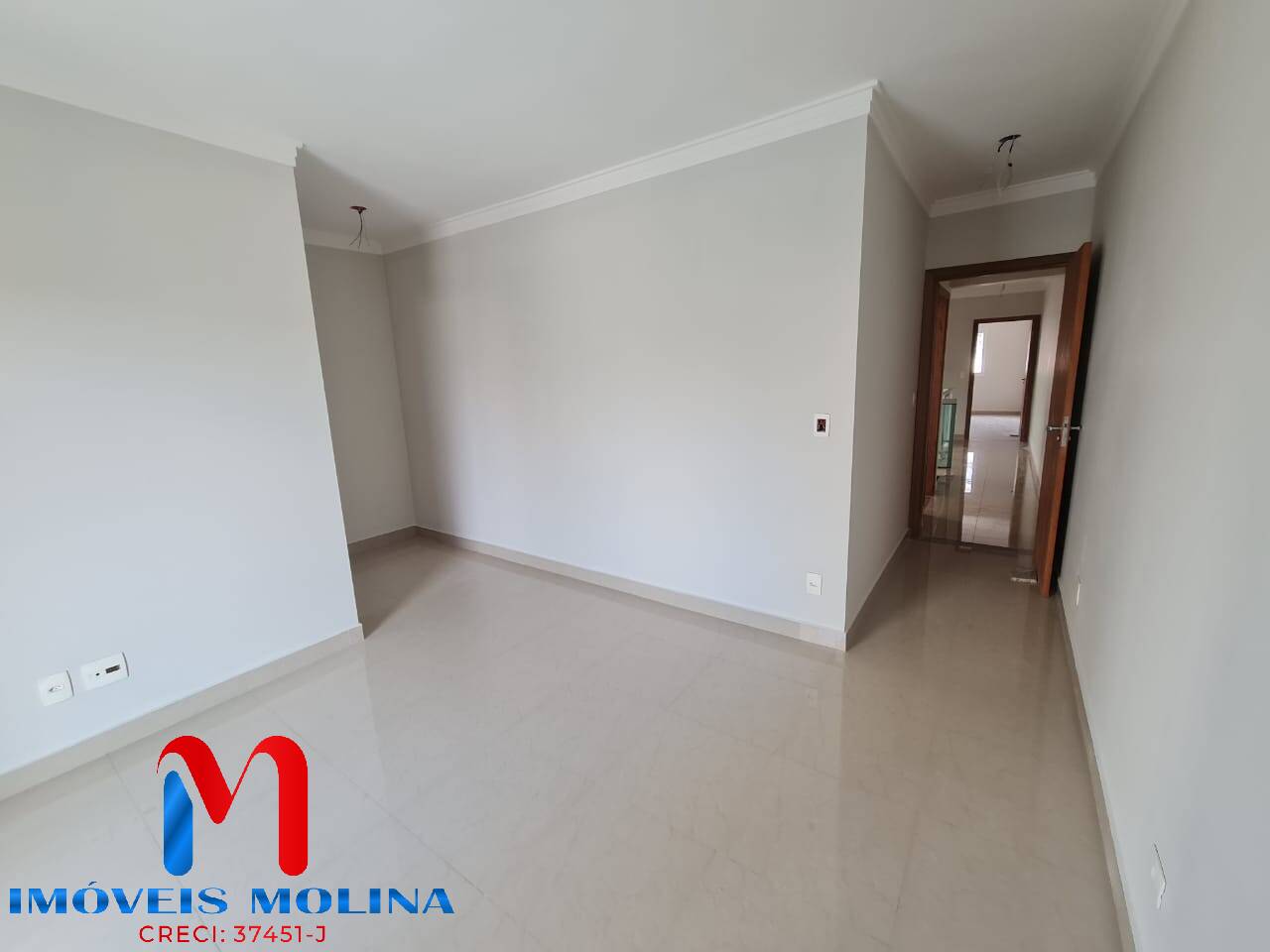 Casa à venda com 3 quartos, 250m² - Foto 17