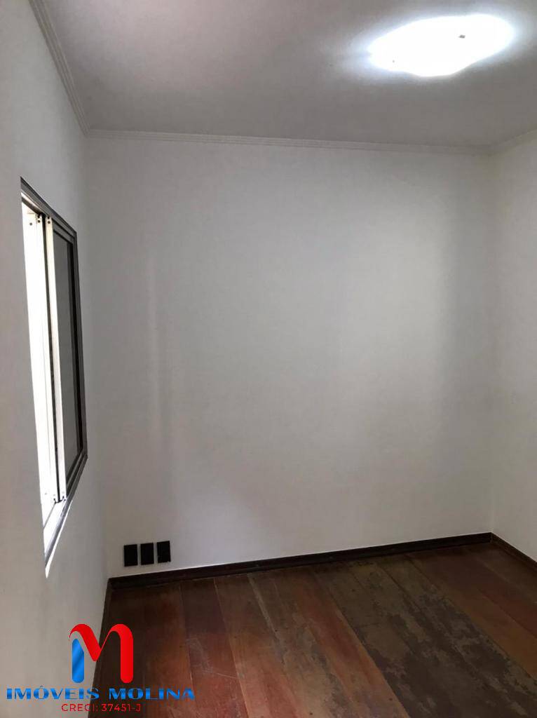 Casa à venda com 3 quartos, 240m² - Foto 21