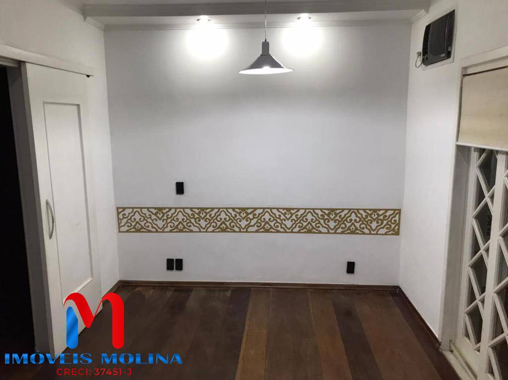 Casa à venda com 3 quartos, 240m² - Foto 19