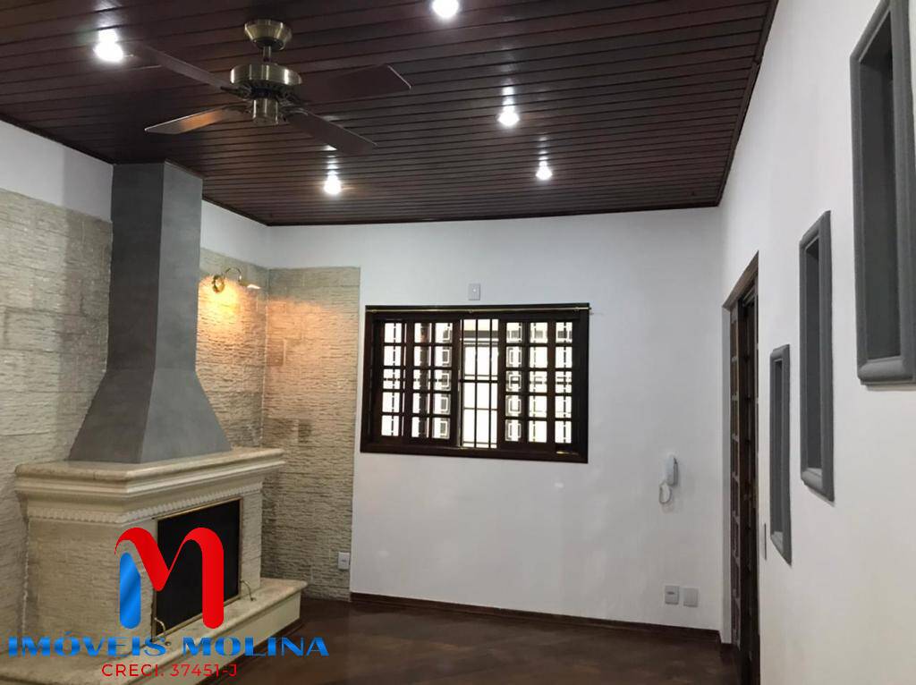 Casa à venda com 3 quartos, 240m² - Foto 27