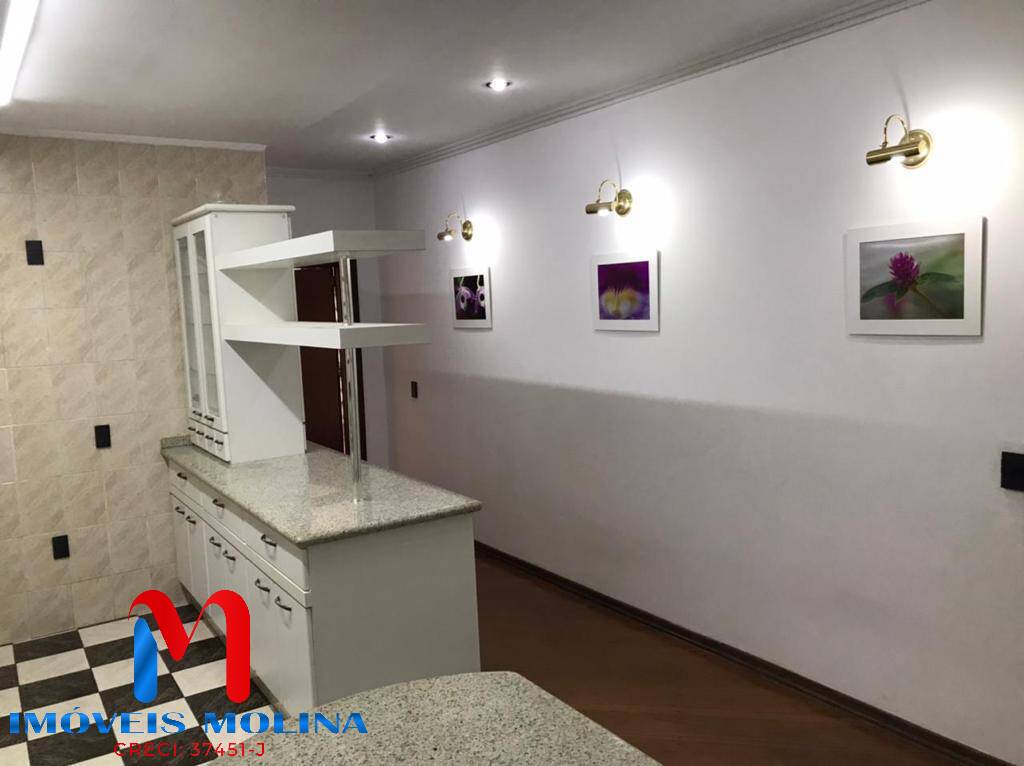 Casa à venda com 3 quartos, 240m² - Foto 4