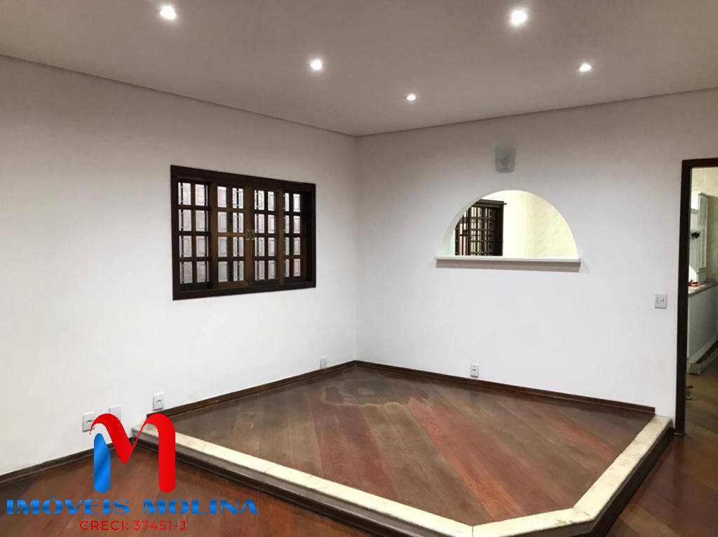 Casa à venda com 3 quartos, 240m² - Foto 31