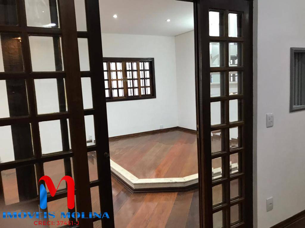 Casa à venda com 3 quartos, 240m² - Foto 29