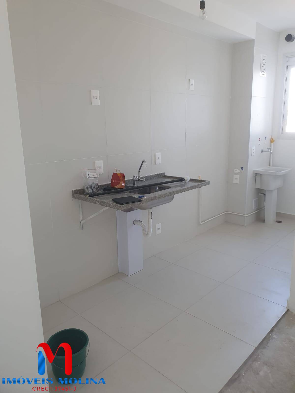 Apartamento à venda com 2 quartos, 51m² - Foto 2